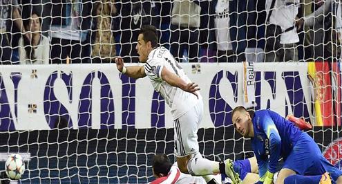 تشيتشاريتو أفضل لاعبي كونكاكاف في 2015